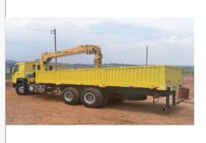 Brand New sinotruck howo cargo truck ten tones crane