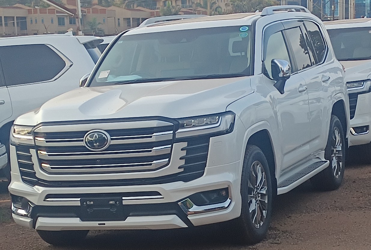 Toyota, Land Cruiser 300, Year 2023, Mileage 114km