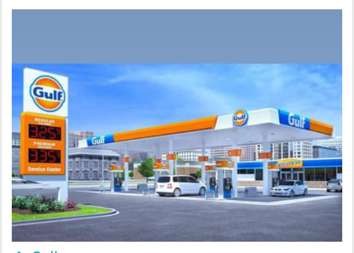 An  eight pump petrol station