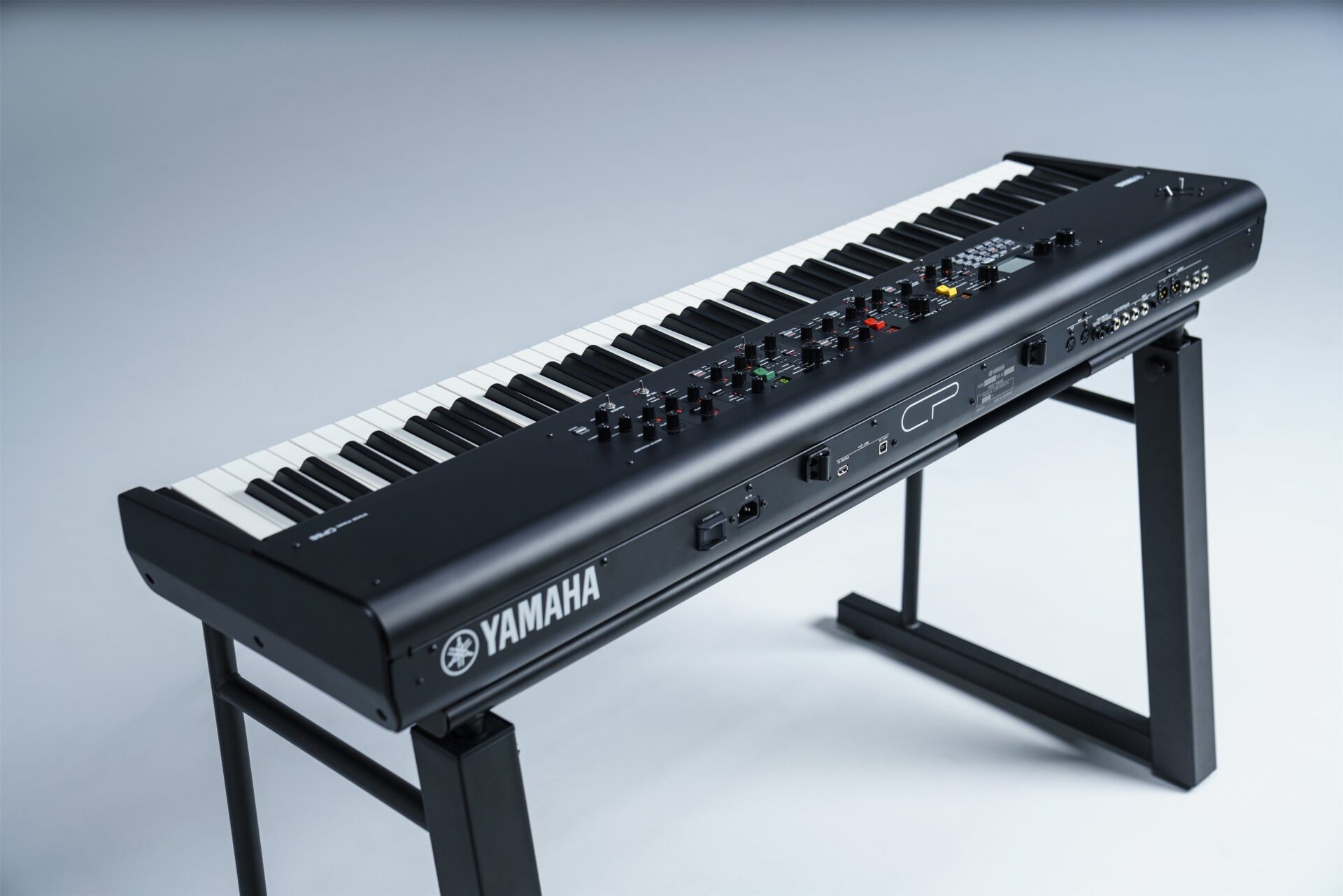Piano de scène Yamaha CP73