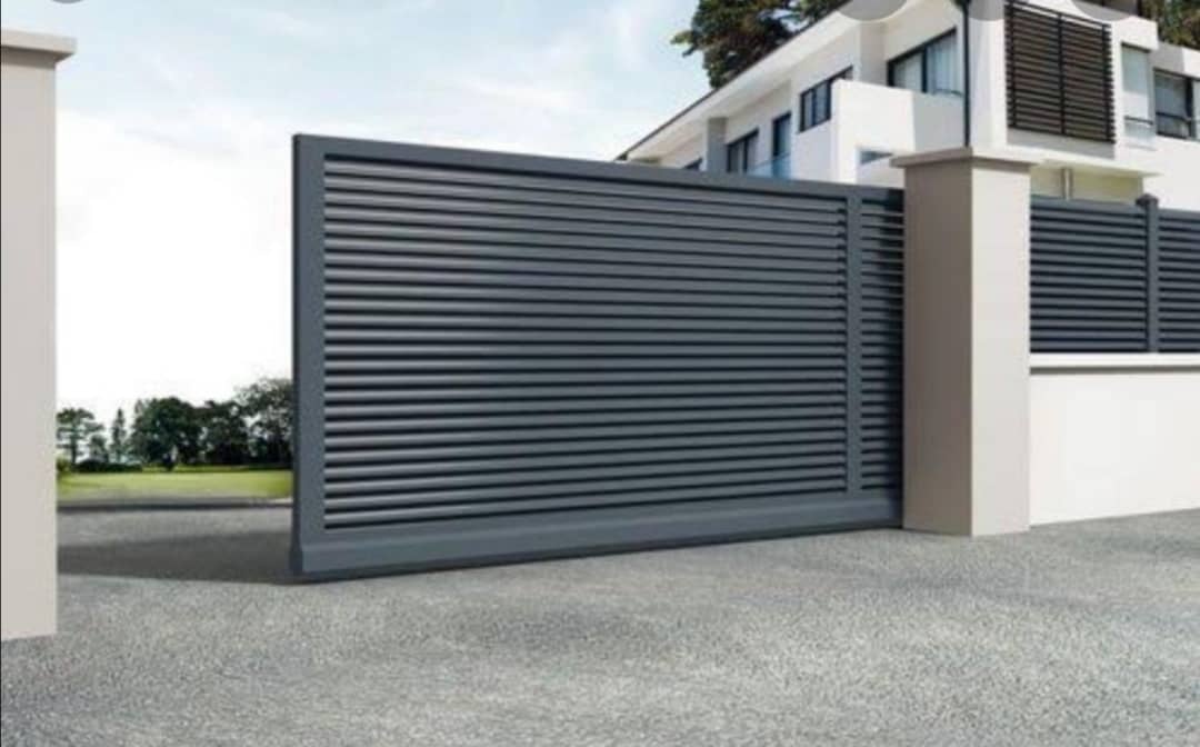 Metal Gate